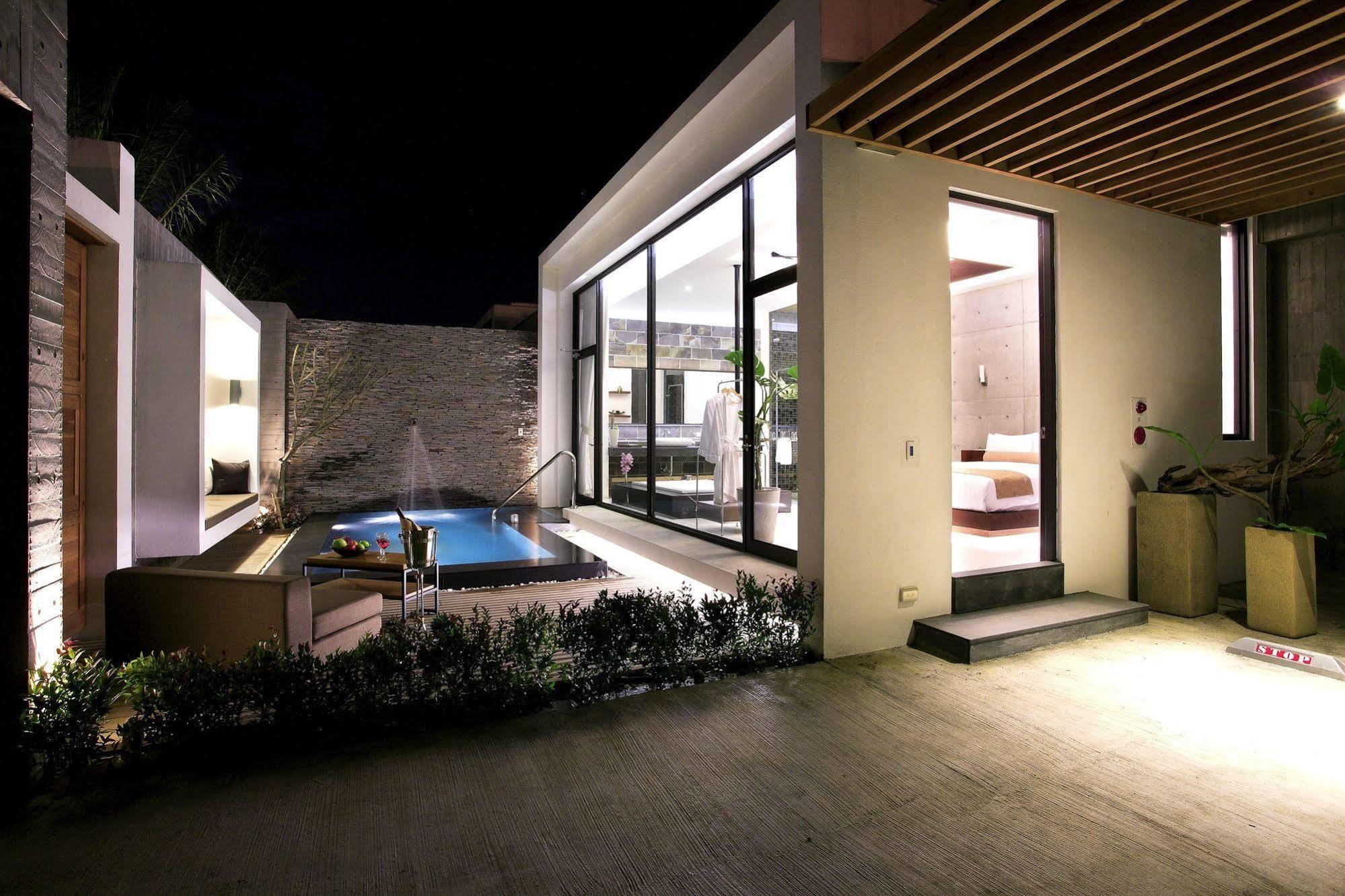 H Villa Inn Тайнань Экстерьер фото