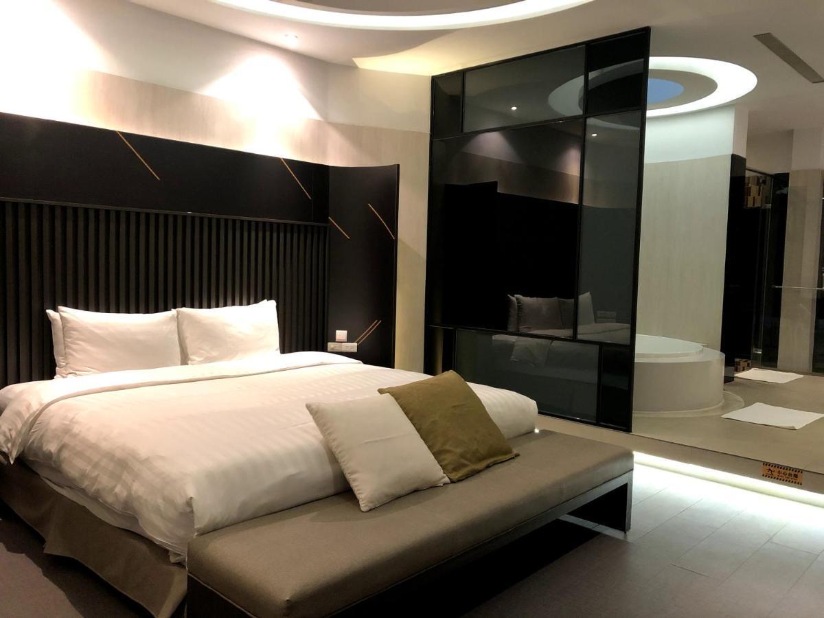 H Villa Inn Тайнань Экстерьер фото